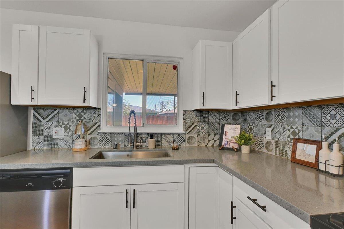 2717 Ribier Way Rancho Cordova, CA 95670 - Photo 15 of 41