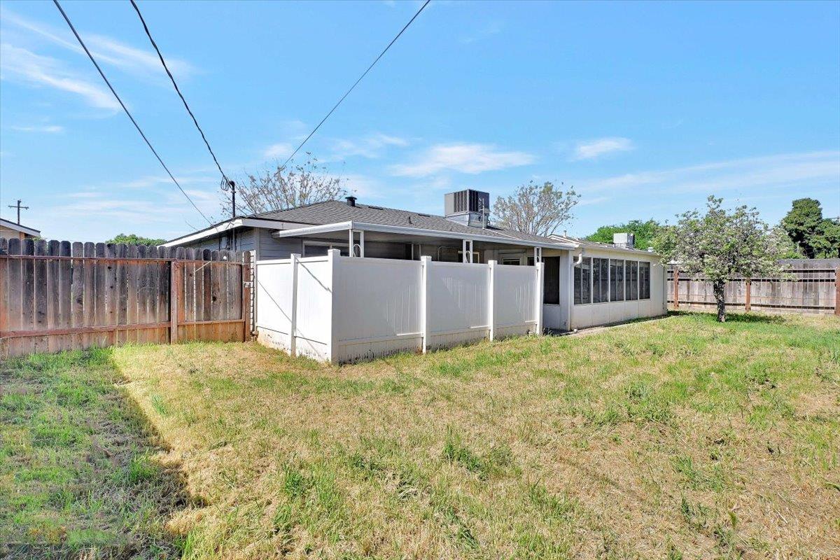 2717 Ribier Way Rancho Cordova, CA 95670 - Photo 39 of 41