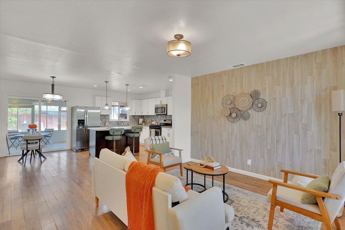 2717 Ribier Way Rancho Cordova, CA 95670 - Photo 4 of 41