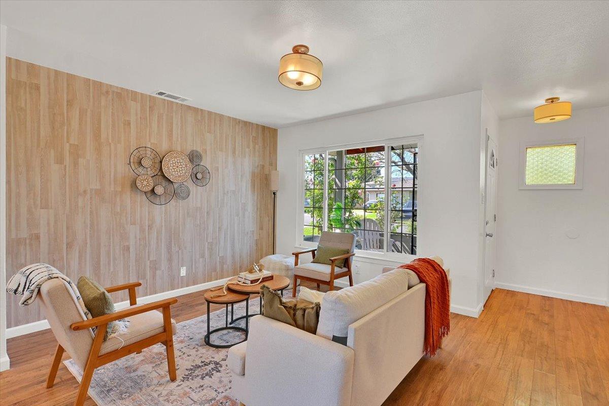 2717 Ribier Way Rancho Cordova, CA 95670 - Photo 5 of 41