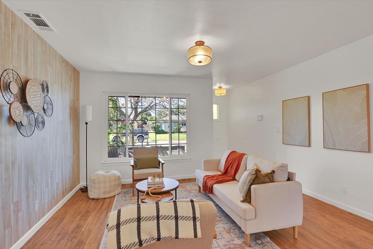 2717 Ribier Way Rancho Cordova, CA 95670 - Photo 7 of 41