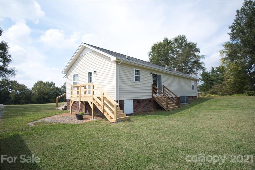16364 Tyson Road Albemarle, NC 28001 - Photo 4 of 43 Gallery Image 4