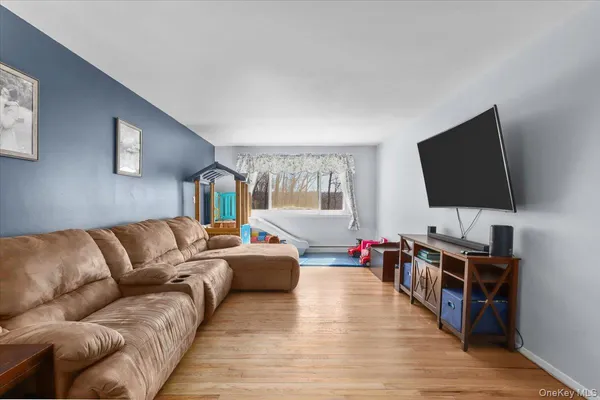 $649,000 | 104 Carey Street, Mahopac, NY 10541