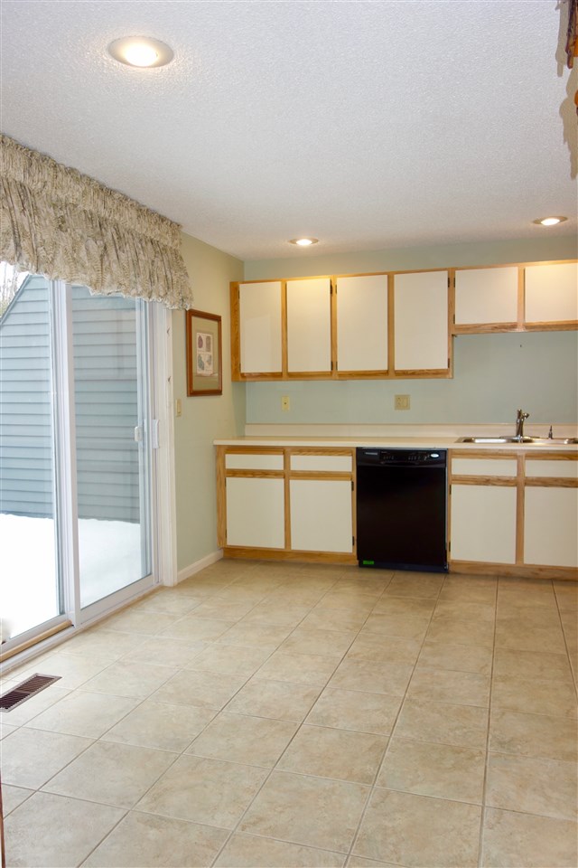 52 Hickory Lane, Unit 52 Windham, NH 03087 - Photo 9 of 28 Gallery Image 9