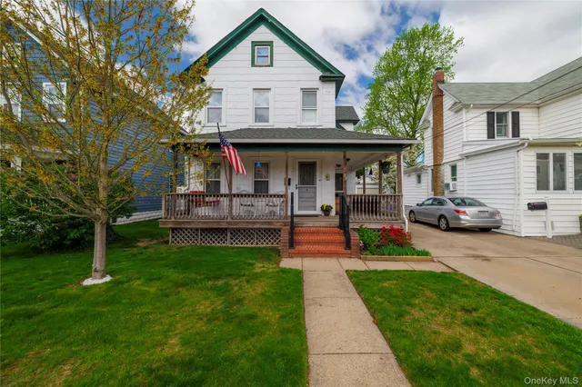 $649,000 | 23 Plainfield Avenue, East Rockaway, NY 11518