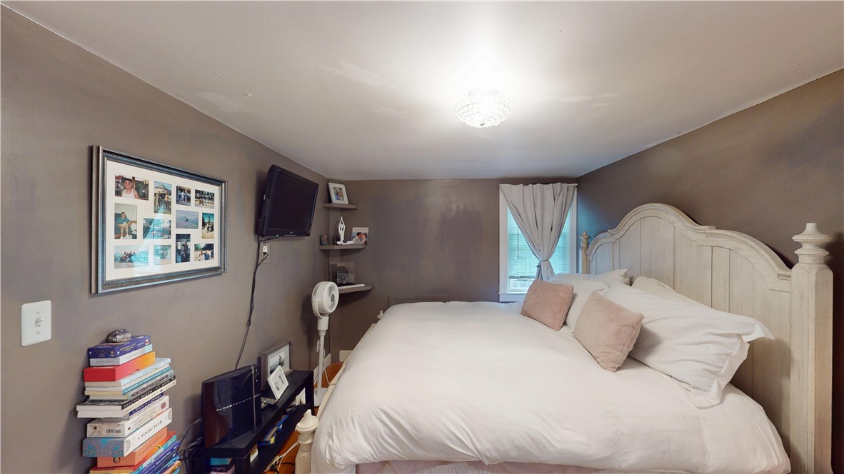 24 Annette Avenue Pawtucket, RI 02861 - Photo 36 of 47