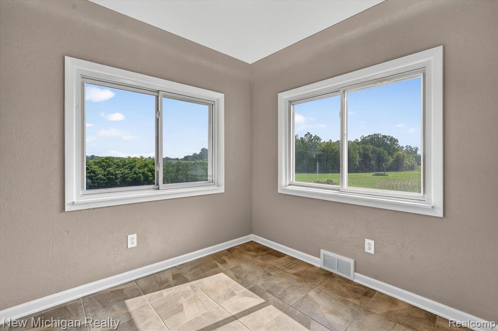11374 Lahring Road Gaines, MI 48436 - Photo 20 of 66
