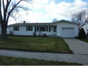 1225 Rochester Boulevard Rochester, IN 46975 - Photo 1 of 5