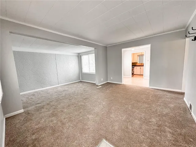 $155,000 | 2310 South Hall Road, Independence, MO 64052