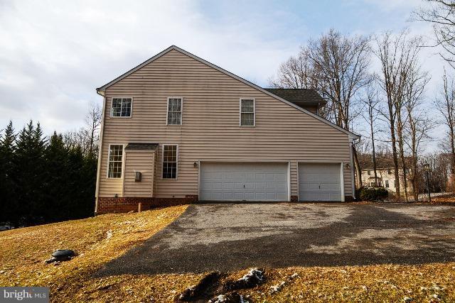 6431 Catalpa Road Hydes, MD 21082 - Photo 4 of 28 Exterior (Front)