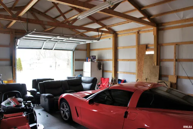 $129,900 | 6752 South US 45 Road, Brookport, IL 62910