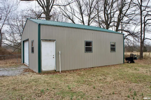 $129,900 | 6752 South US 45 Road, Brookport, IL 62910