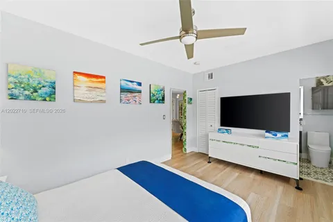 $335,000 | 1925 Washington Avenue, Unit 16, Miami Beach, FL 33139