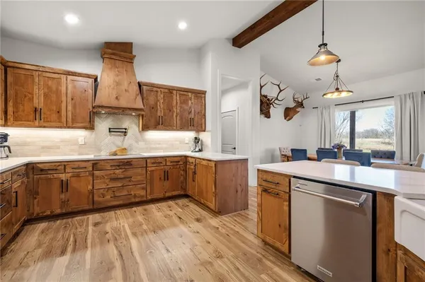 $765,000 | 6404 Gracie Lane, Odessa, MO 64076