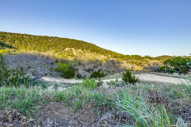 $349,000 | 824 Juniper Road, Tarpley, TX 78883