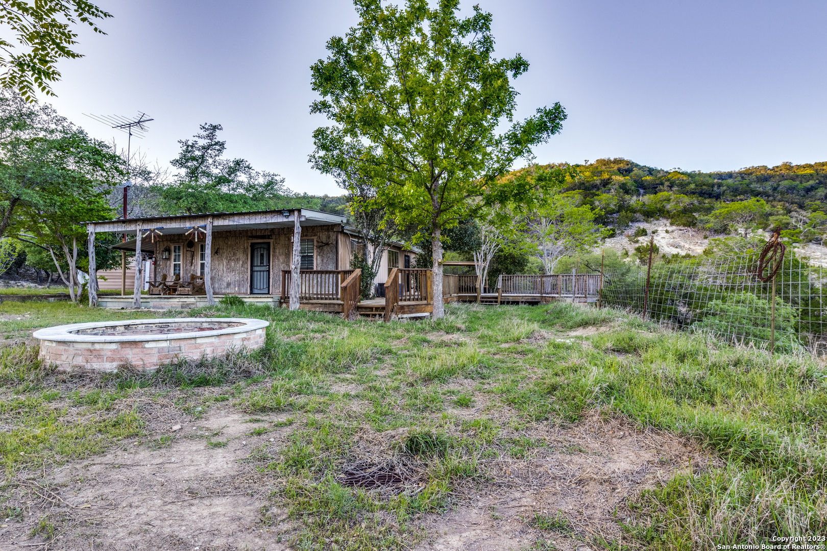 824 Juniper Road Tarpley, TX 78883 - Photo 10 of 37