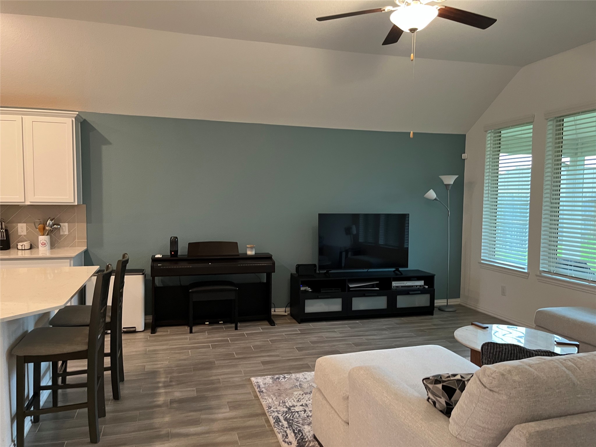 14242 Amherst Mdw Trail Rosharon, TX 77583 - Photo 12 of 36 Family Room Opens to the Kitchen