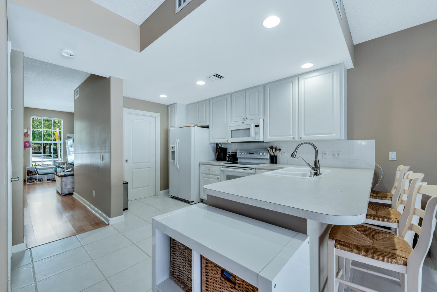 132 Milbridge Drive Jupiter, FL 33458 - Photo 5 of 43 KITCHEN