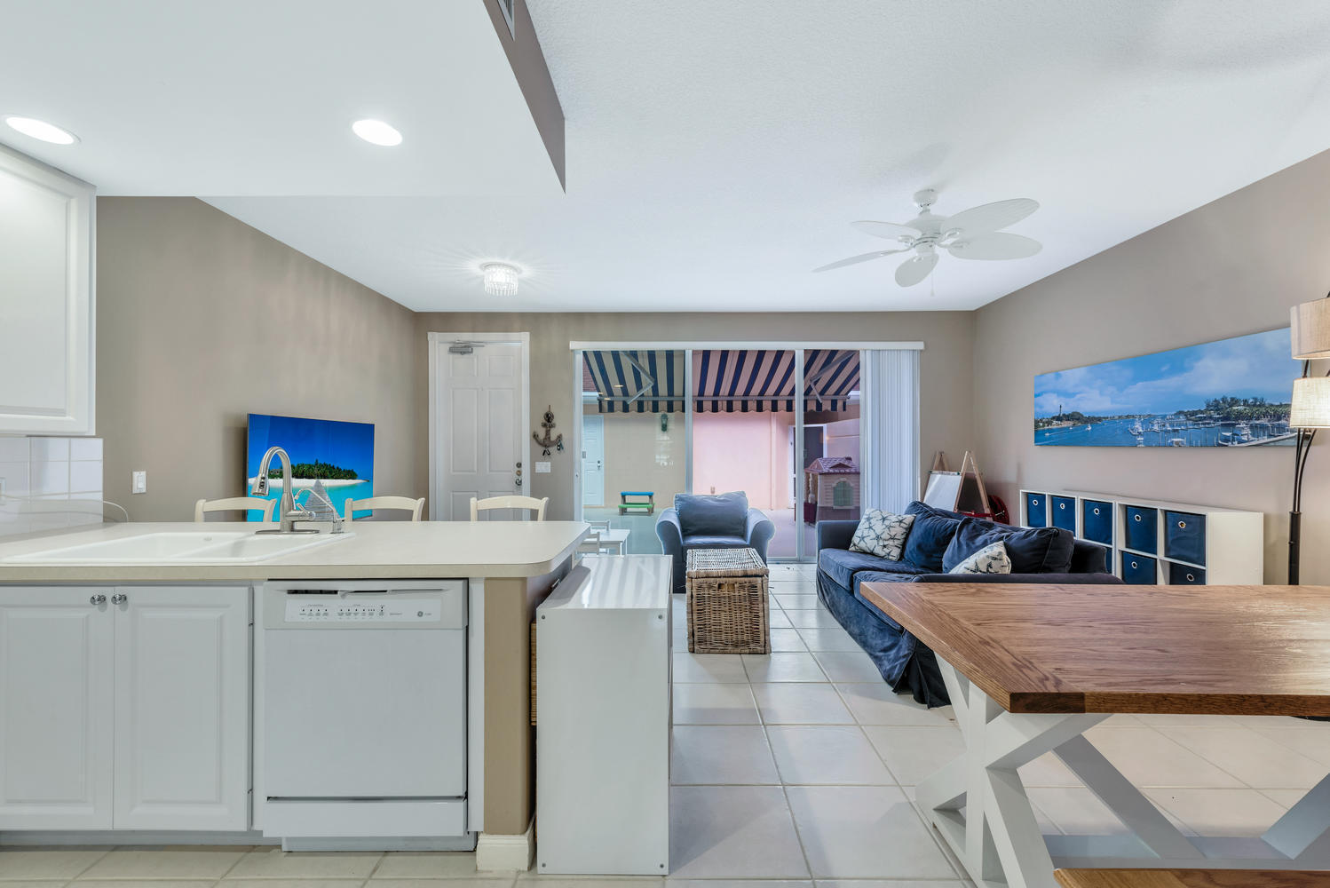 132 Milbridge Drive Jupiter, FL 33458 - Photo 6 of 43 KITCHEN