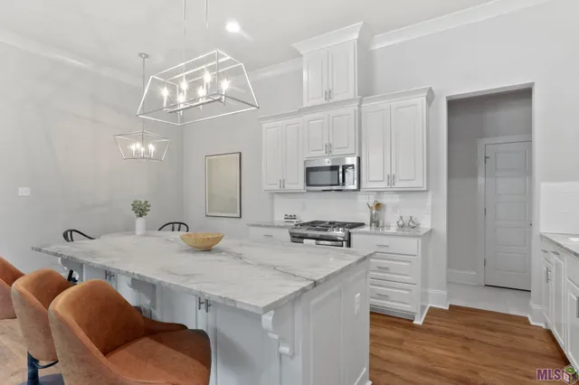 $337,000 | 6613 Silver Oak Drive, Baton Rouge, LA 70817