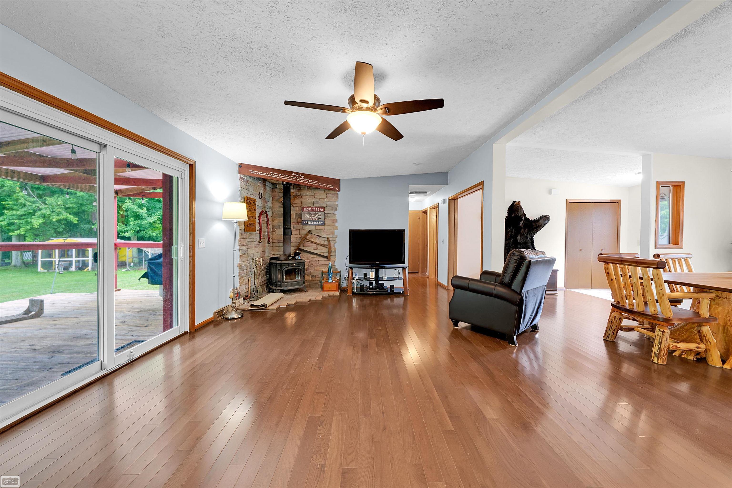 6219 Short Cut Road Marine City, MI 48039 - Photo 26 of 60 50181365-5416f002-93d7-4362-a8f2-c22137937b9b.JPG