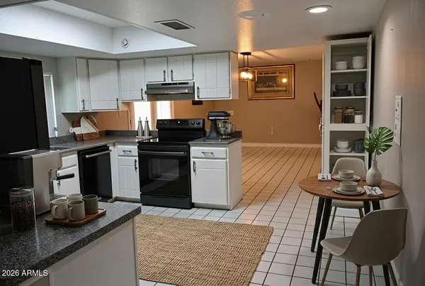 $375,000 | 12619 North 36th Lane, Phoenix, AZ 85029