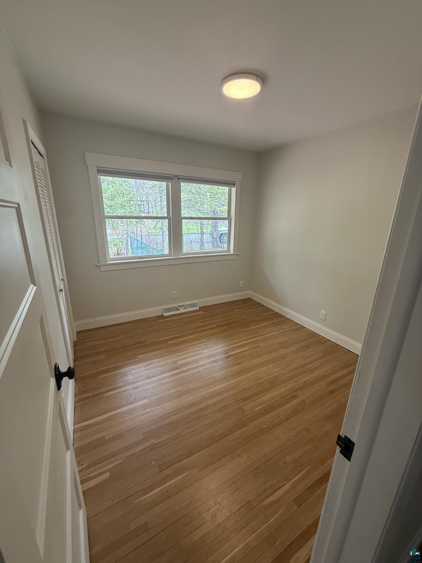 3722 East 4th Street Duluth, MN 55804 - Photo 5 of 11 BD1