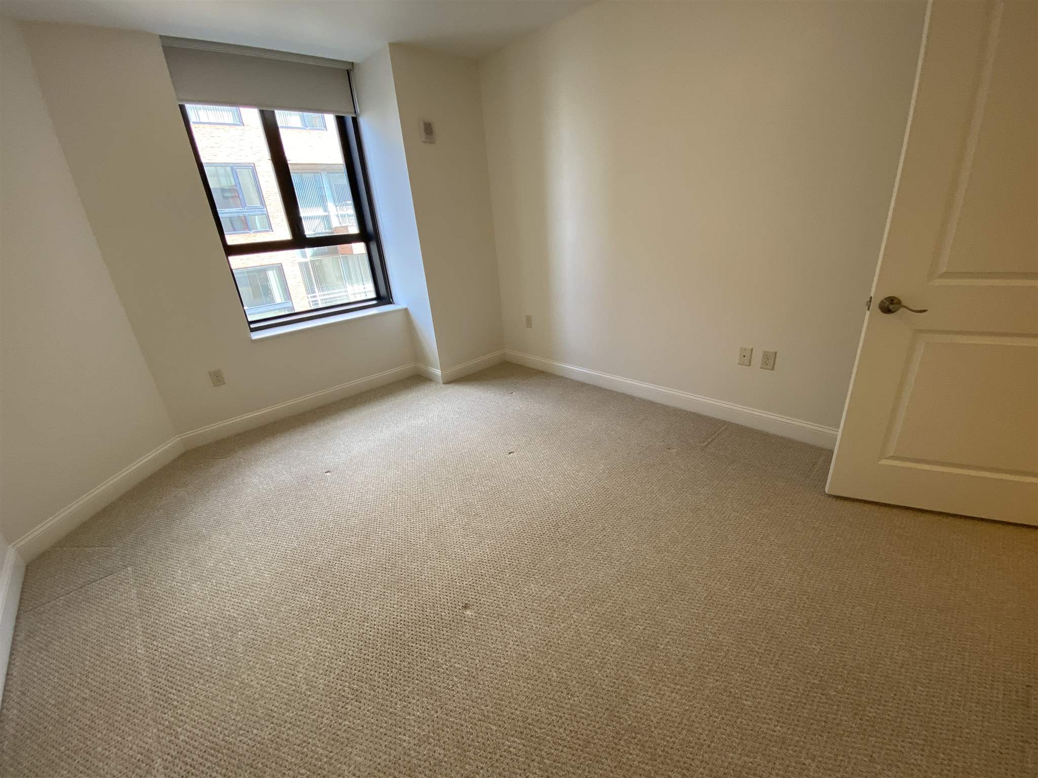 875 Elm Street, Unit 404 Manchester, NH 03101 - Photo 24 of 40