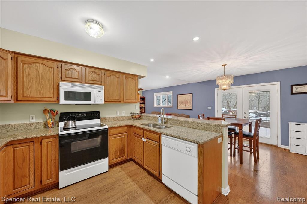 10791 Rattalee Lake Road Davisburg, MI 48350 - Photo 10 of 30 Gallery Image 10