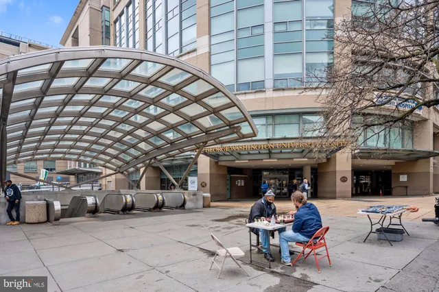 $2,850,000 | 2507 I Street Northwest, Washington, DC 20037