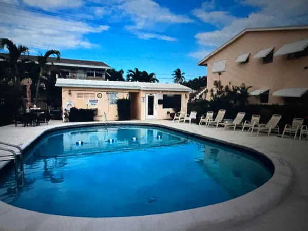 $142,000 | 2160 Northeast 56th Court, Unit 107, Fort Lauderdale, FL 33308
