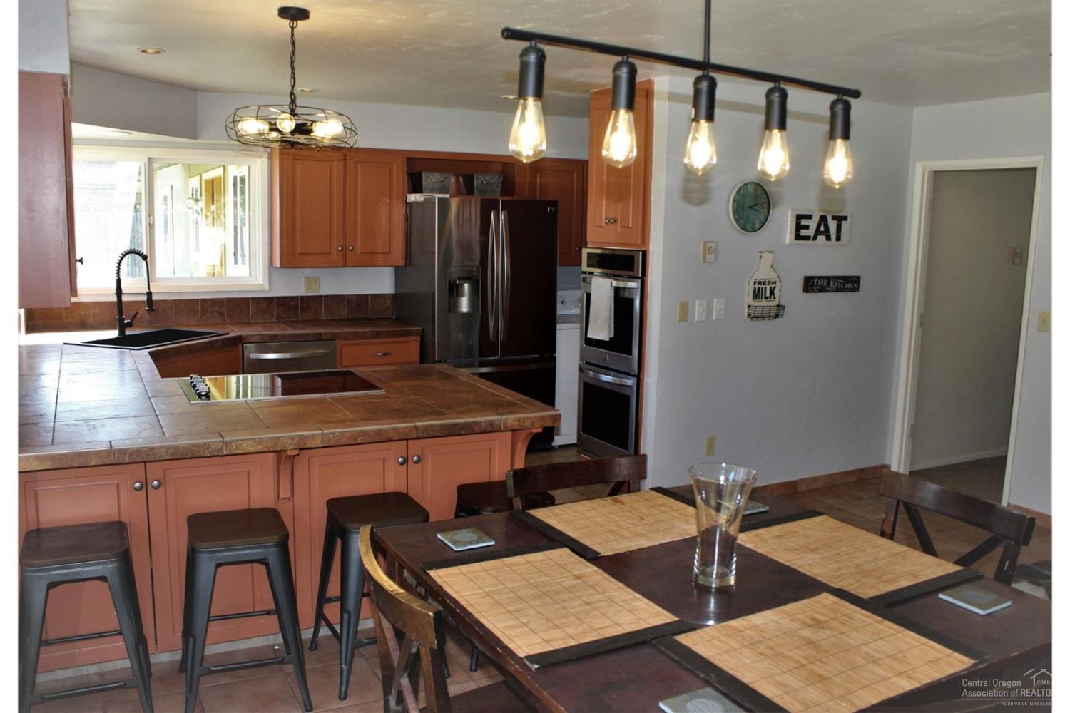 25345 Walker Road Bend, OR 97701 - Photo 9 of 25 Additional Photo
