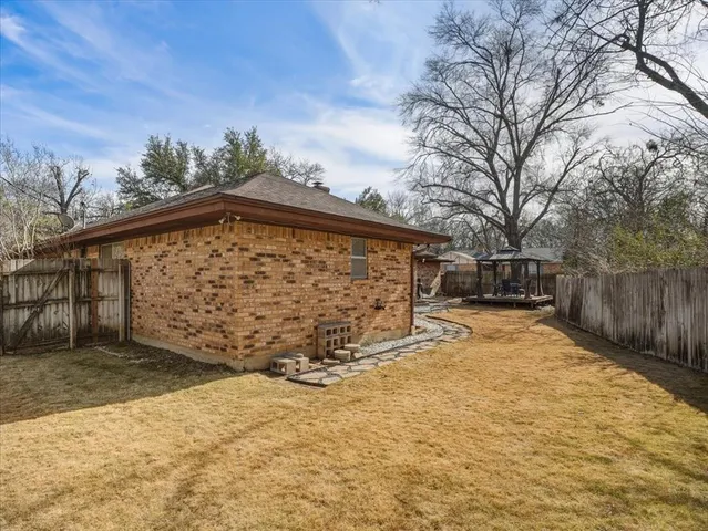 $375,000 | 1662 Watson Road, Fort Worth, TX 76103