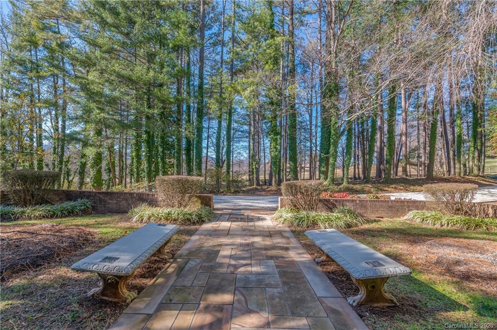 370 Hunting Country Road Tryon, NC 28782 - Photo 2 of 45 Gallery Image 2