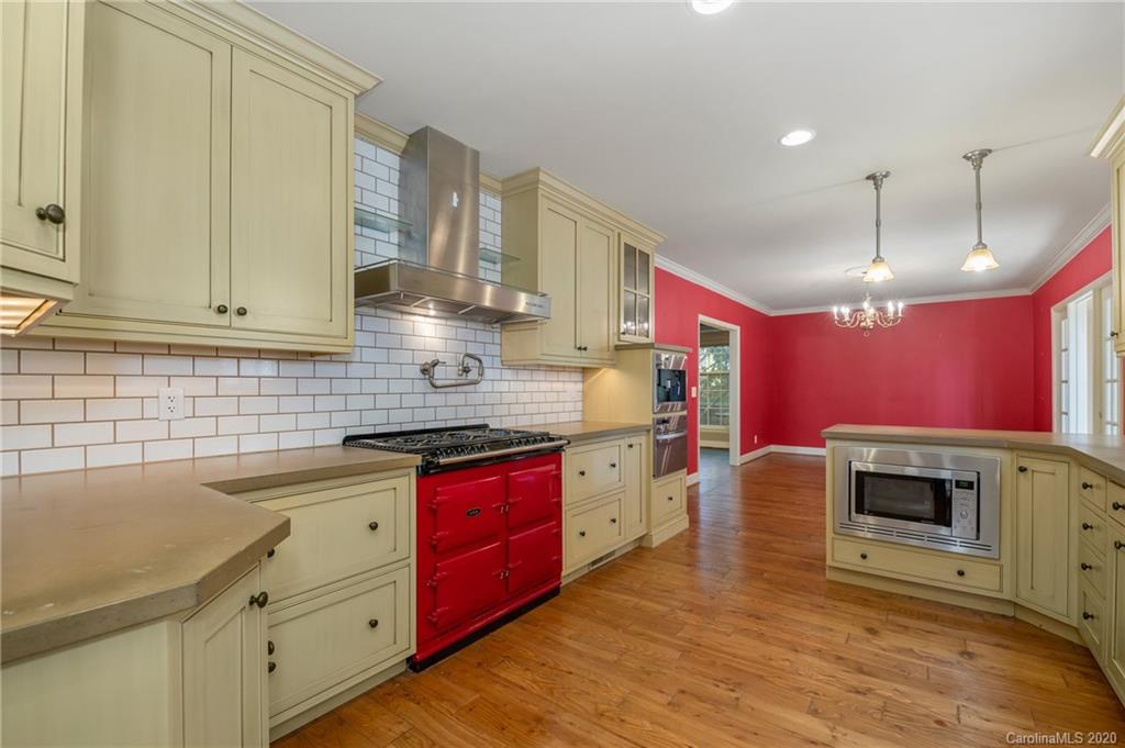370 Hunting Country Road Tryon, NC 28782 - Photo 11 of 45 Gallery Image 11