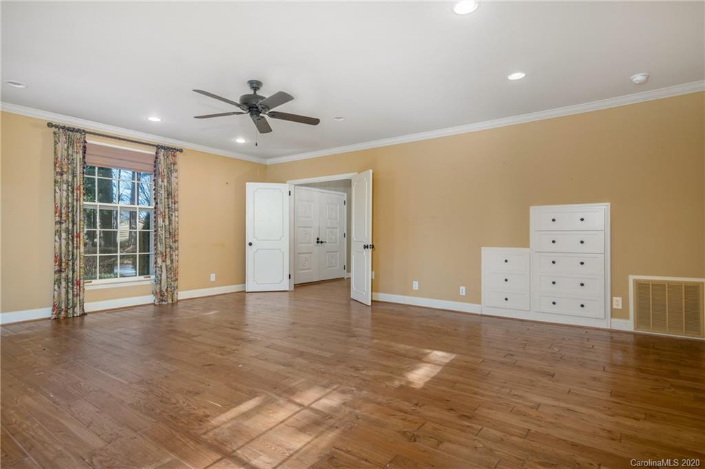 370 Hunting Country Road Tryon, NC 28782 - Photo 17 of 45 Gallery Image 17