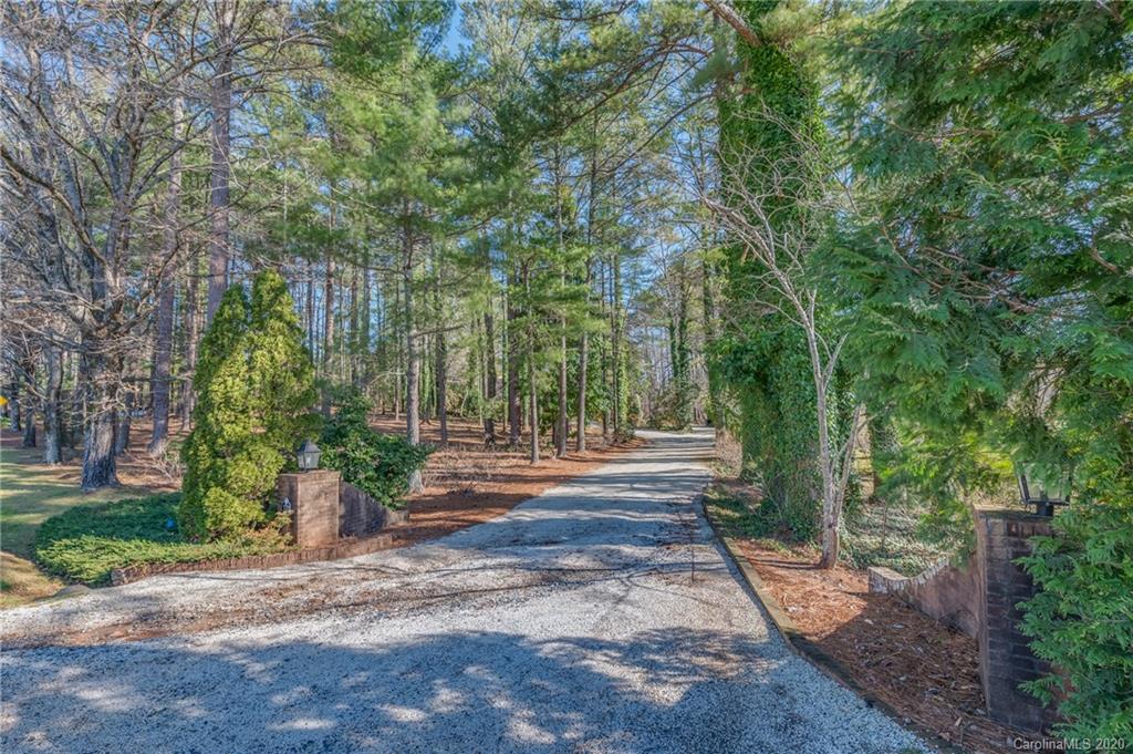 370 Hunting Country Road Tryon, NC 28782 - Photo 43 of 45 Gallery Image 43