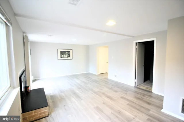 $2,900 | 8943 Centerway Road, Gaithersburg, MD 20879