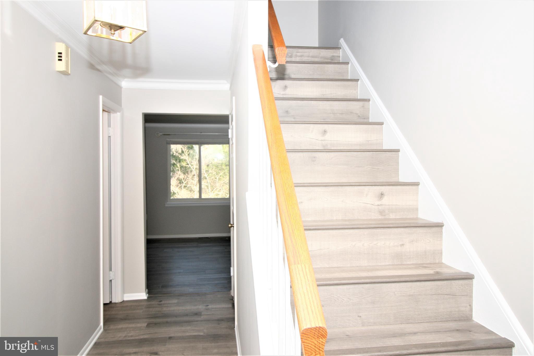 8943 Centerway Road Gaithersburg, MD 20879 - Photo 4 of 34