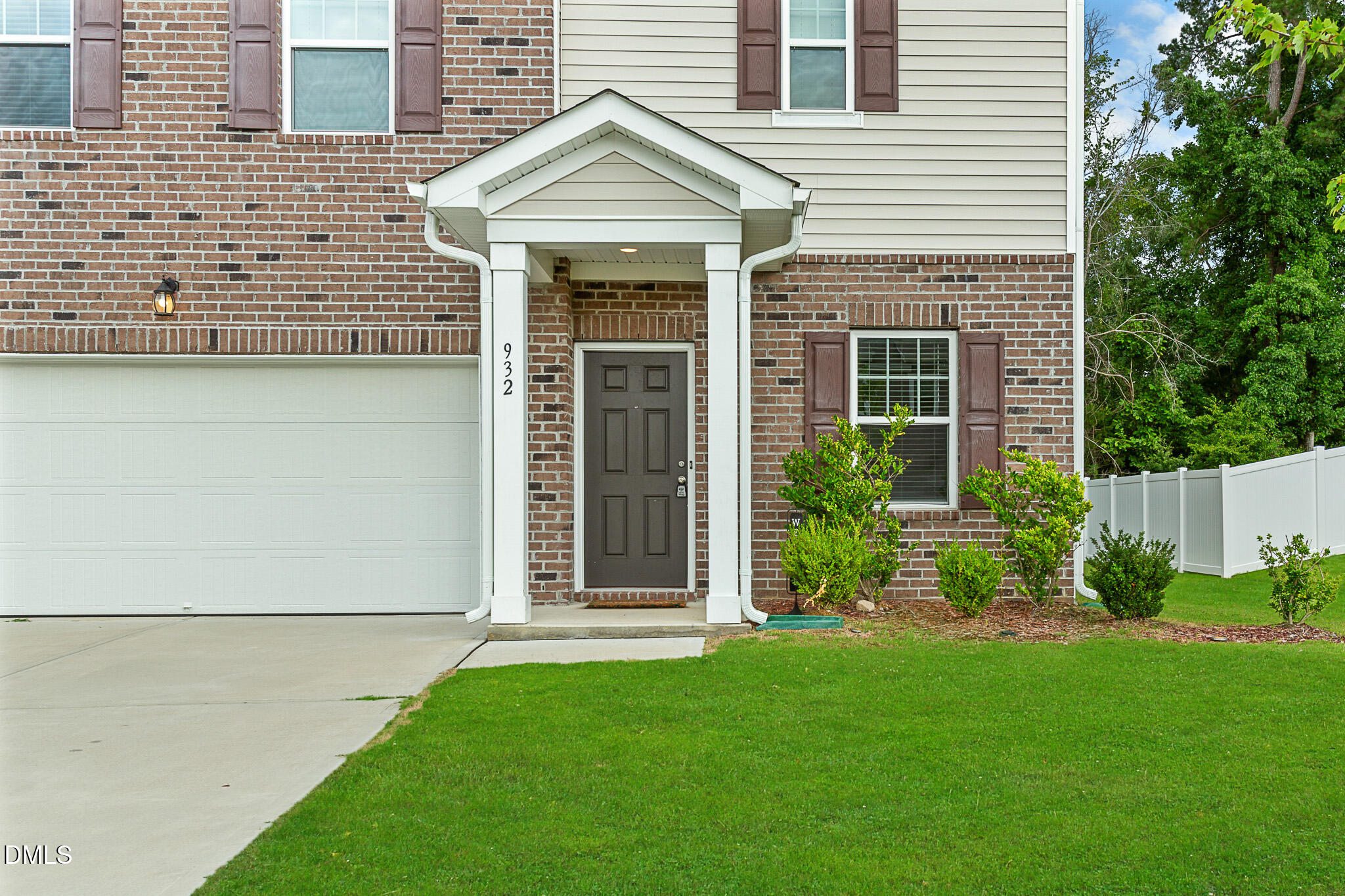 932 Berkeley Glen Road Zebulon, NC 27597 - Photo 3 of 51 3