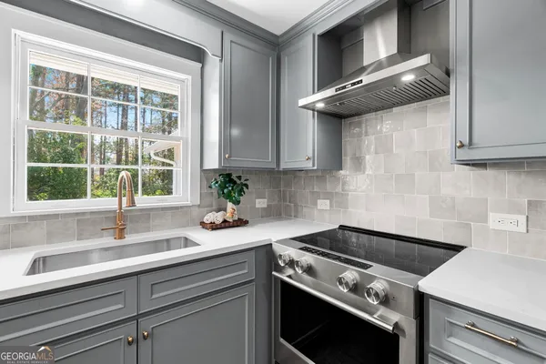 $749,900 | 177 Lakeshore Circle Northeast, Milledgeville, GA 31061