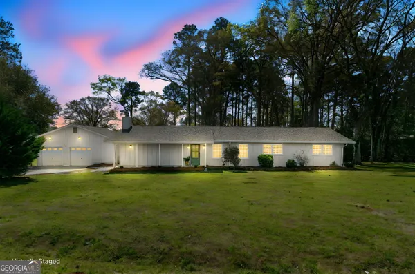 $749,900 | 177 Lakeshore Circle Northeast, Milledgeville, GA 31061