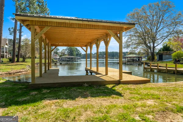 $749,900 | 177 Lakeshore Circle Northeast, Milledgeville, GA 31061