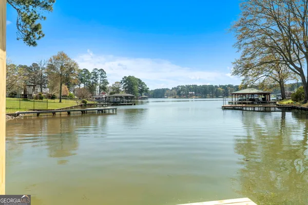 $749,900 | 177 Lakeshore Circle Northeast, Milledgeville, GA 31061