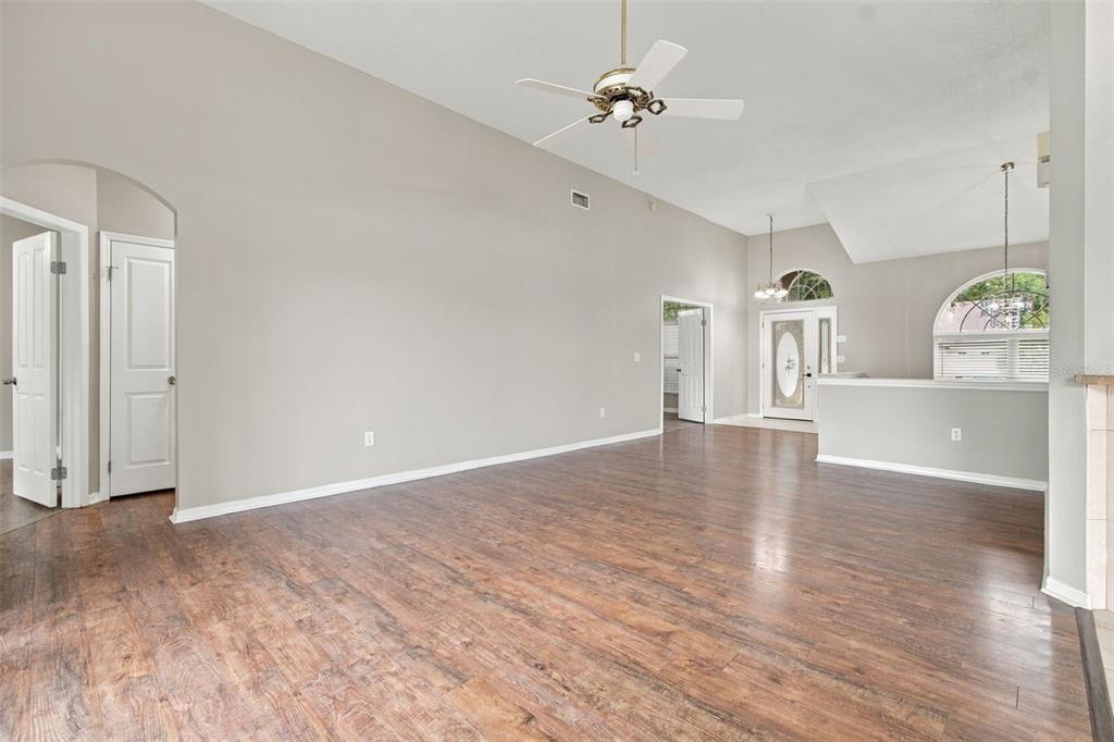 28436 Openfield Loop Wesley Chapel, FL 33543 - Photo 10 of 56 Gallery Image 10