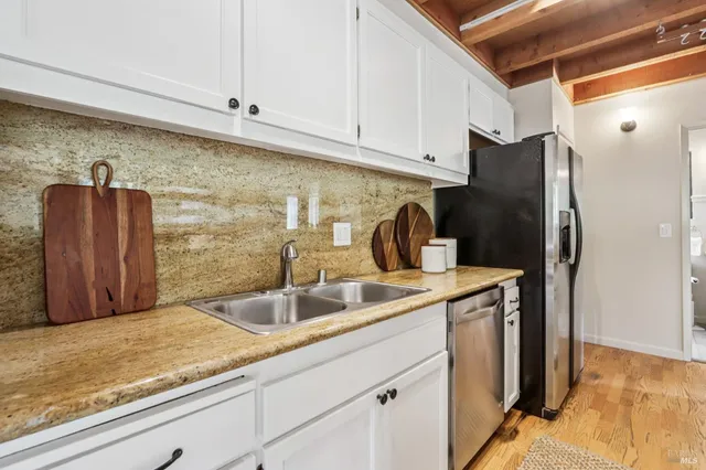 $949,000 | 32 Glen Drive, Fairfax, CA 94930