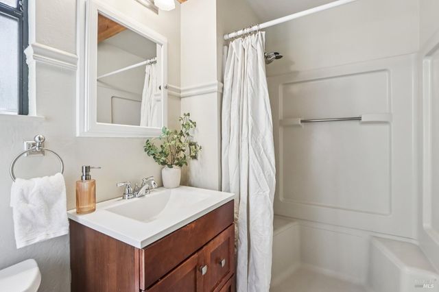 $949,000 | 32 Glen Drive, Fairfax, CA 94930