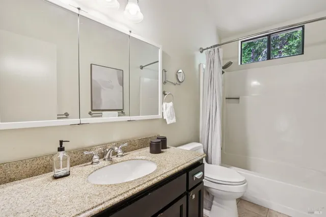 $949,000 | 32 Glen Drive, Fairfax, CA 94930