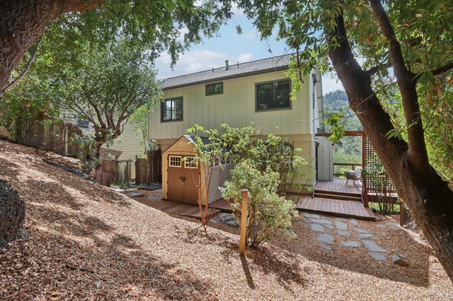 $949,000 | 32 Glen Drive, Fairfax, CA 94930
