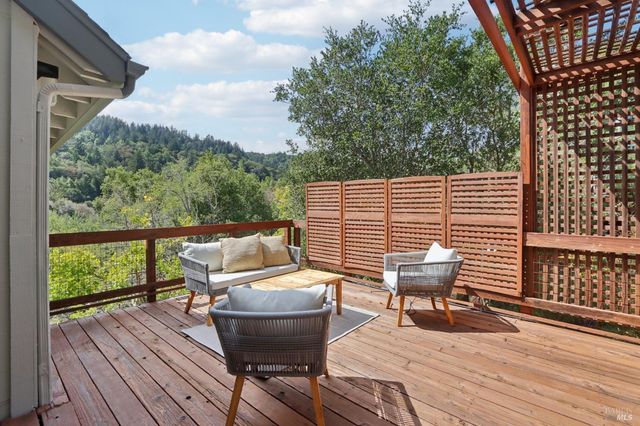 $949,000 | 32 Glen Drive, Fairfax, CA 94930